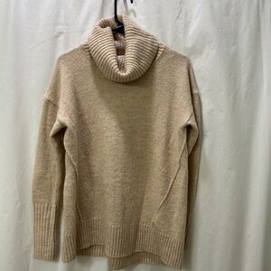GAP NWOT Cream Turtleneck Sweater